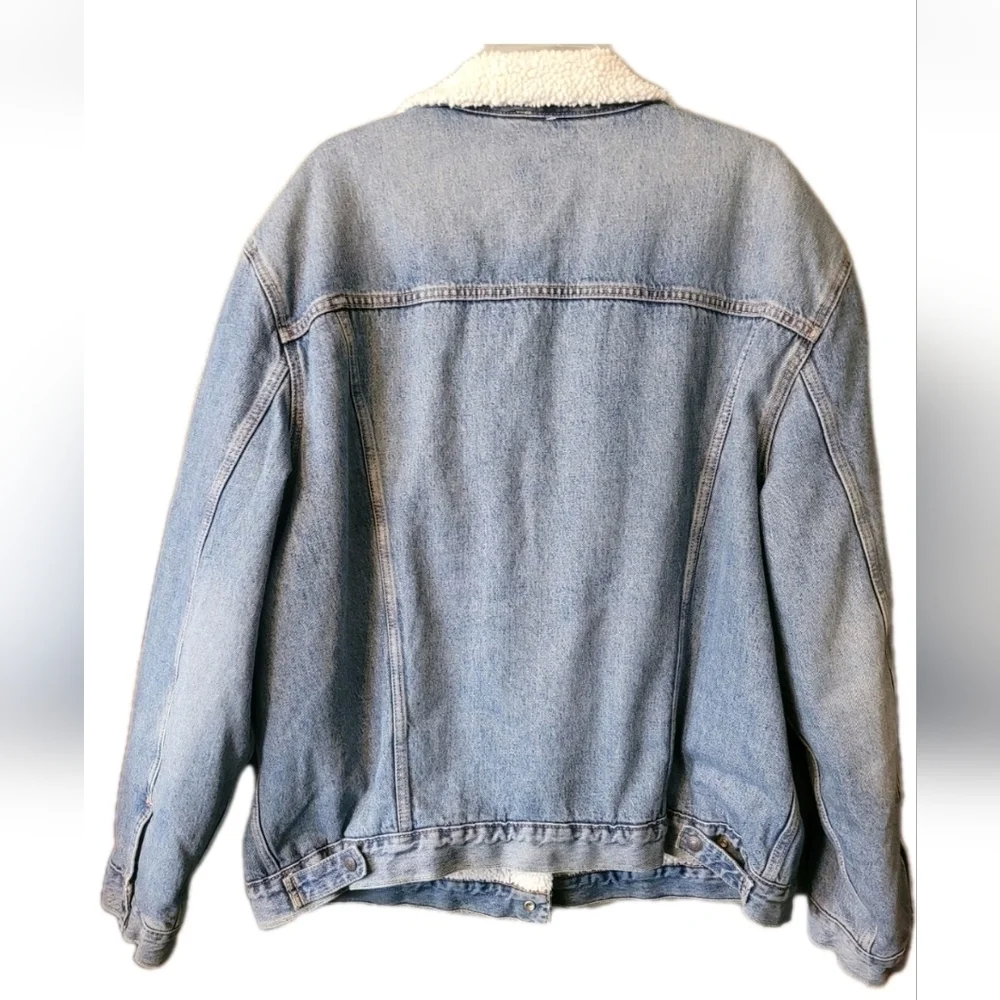 Levi's Men's Big & Tall Sherpa Lined Trucker Jacket Blue Wash Denim, Size 2XLT